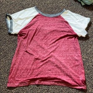 American Eagle tee